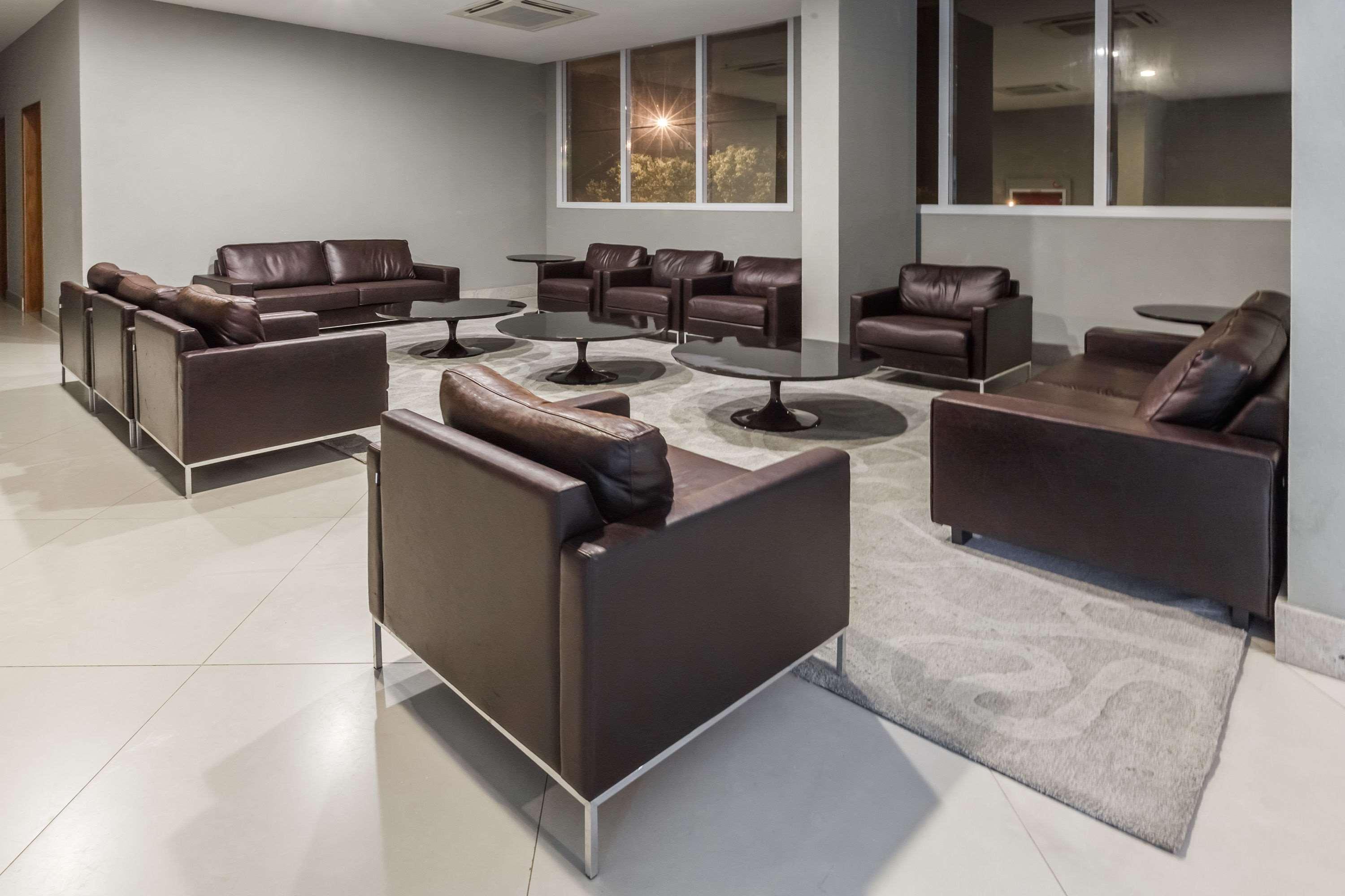Days Inn By Wyndham Linhares Ngoại thất bức ảnh