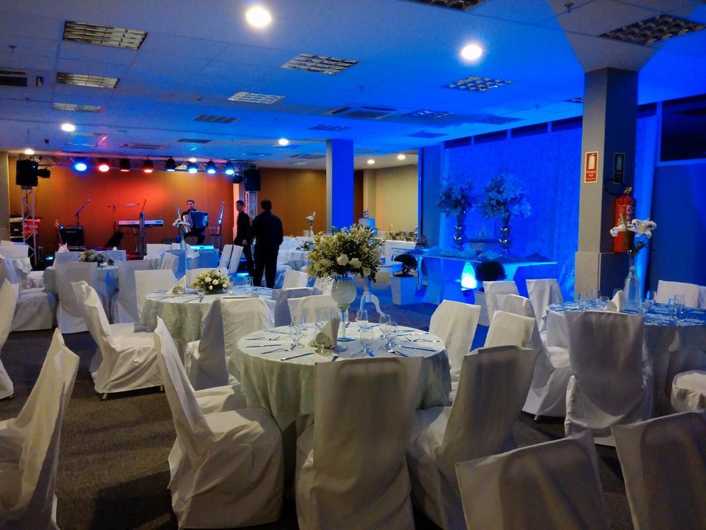 Days Inn By Wyndham Linhares Ngoại thất bức ảnh