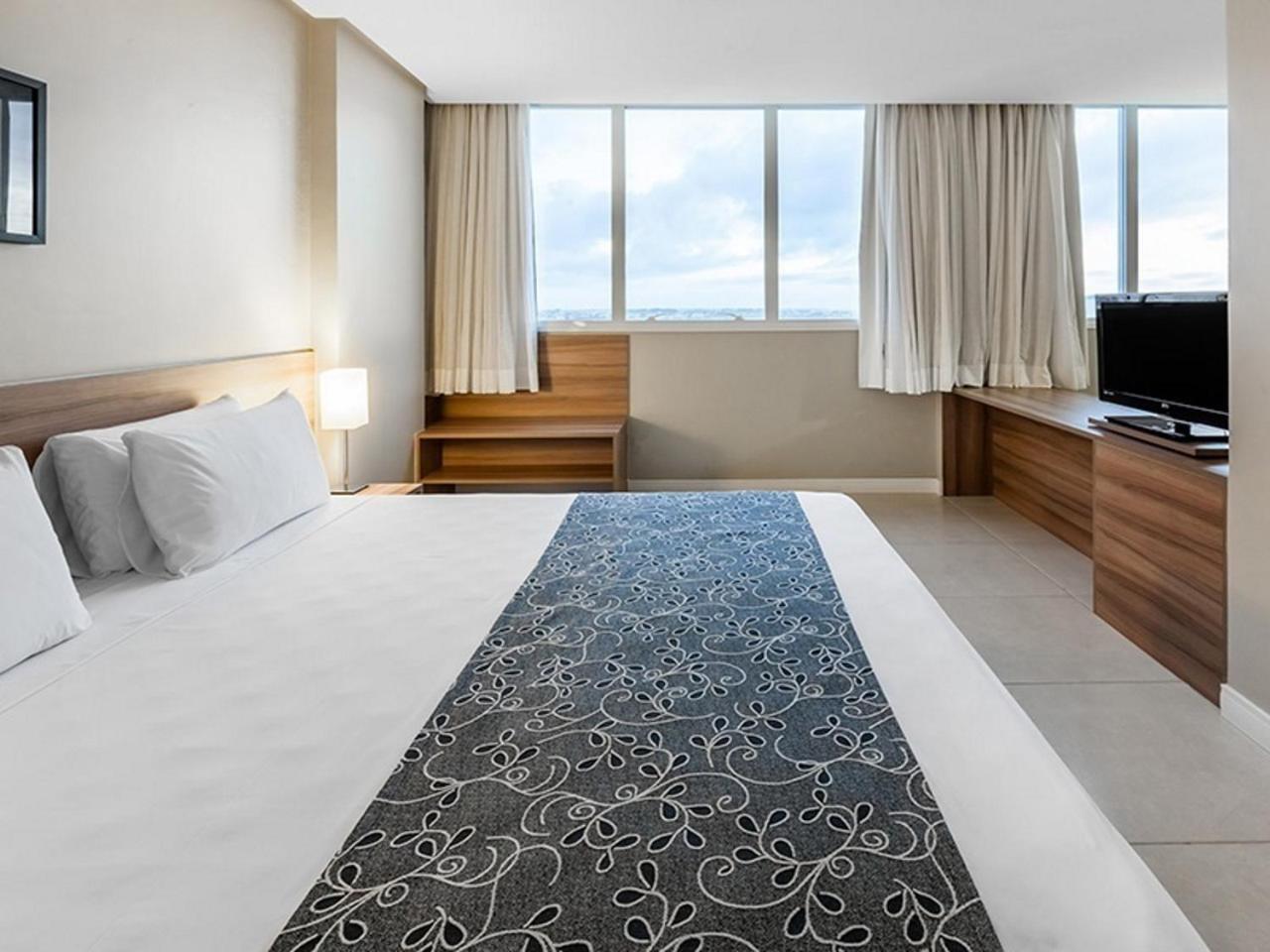 Days Inn By Wyndham Linhares Ngoại thất bức ảnh