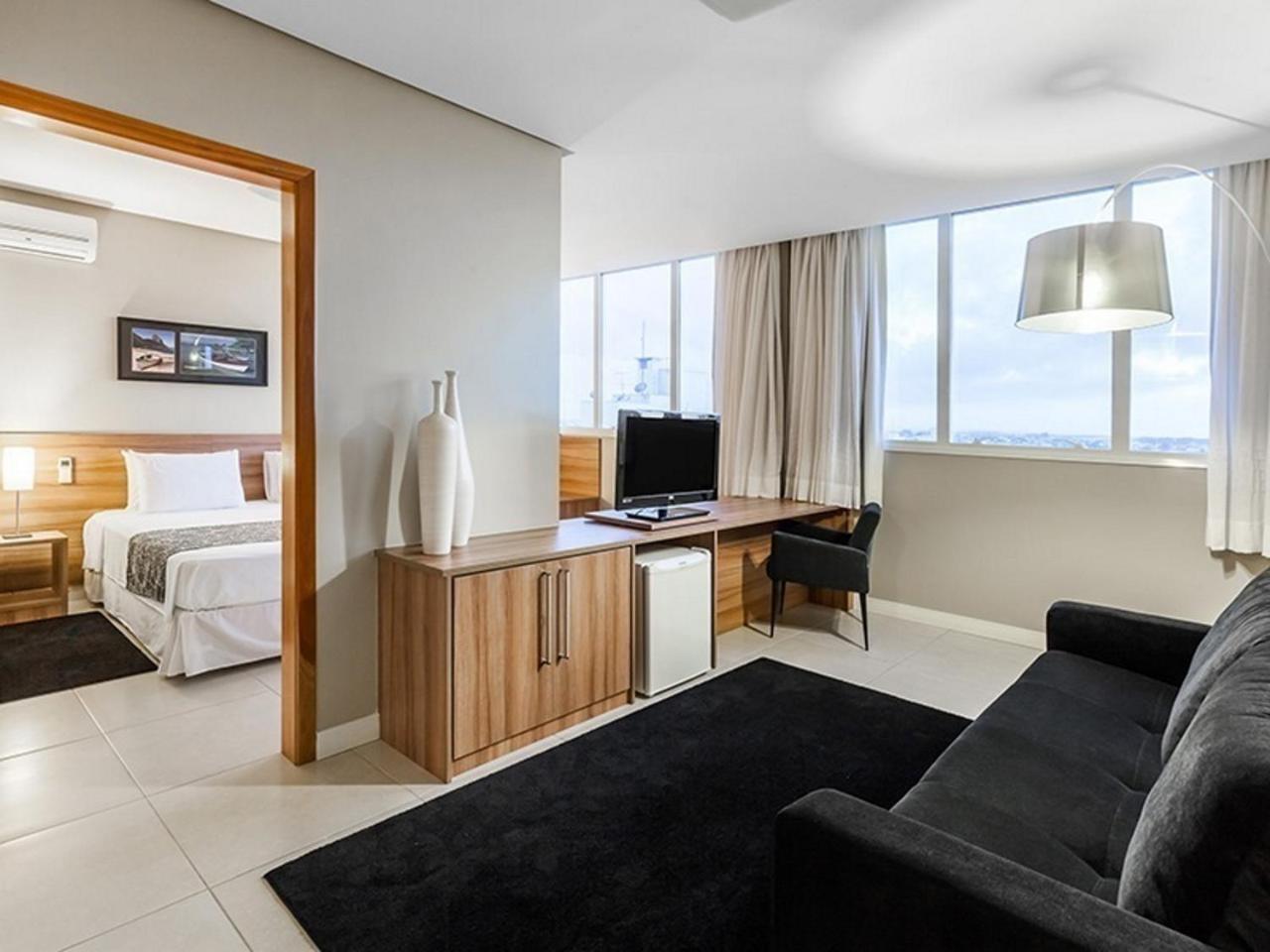 Days Inn By Wyndham Linhares Ngoại thất bức ảnh