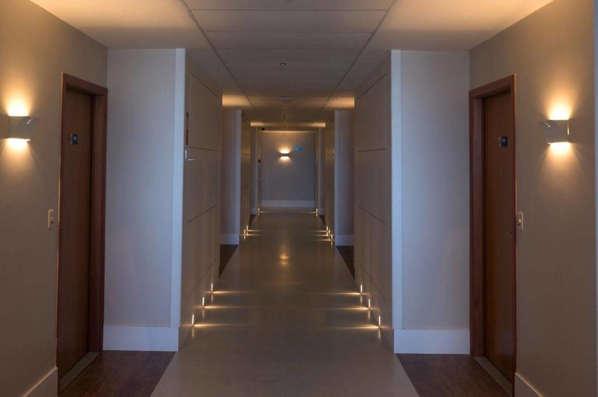 Days Inn By Wyndham Linhares Ngoại thất bức ảnh