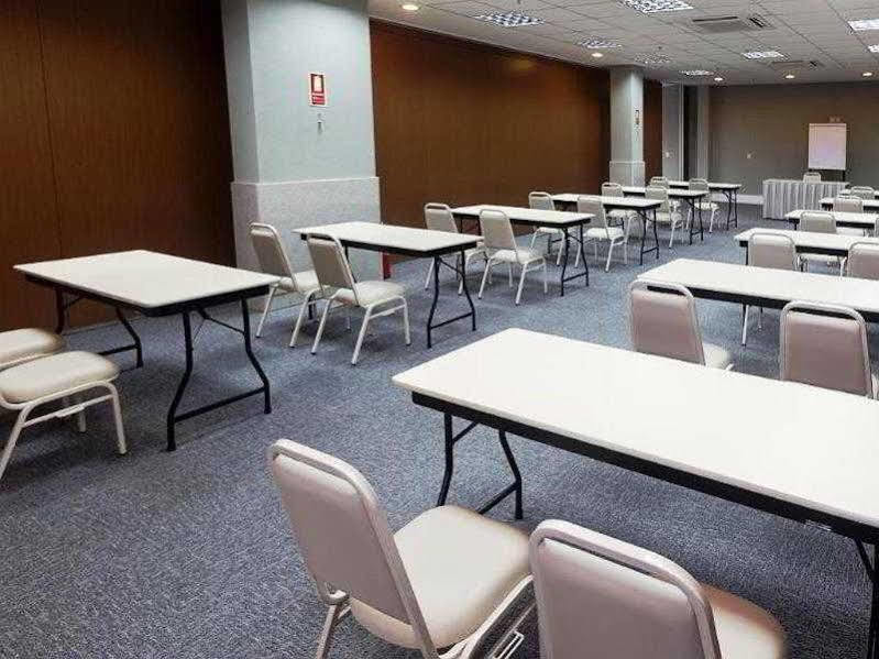 Days Inn By Wyndham Linhares Ngoại thất bức ảnh